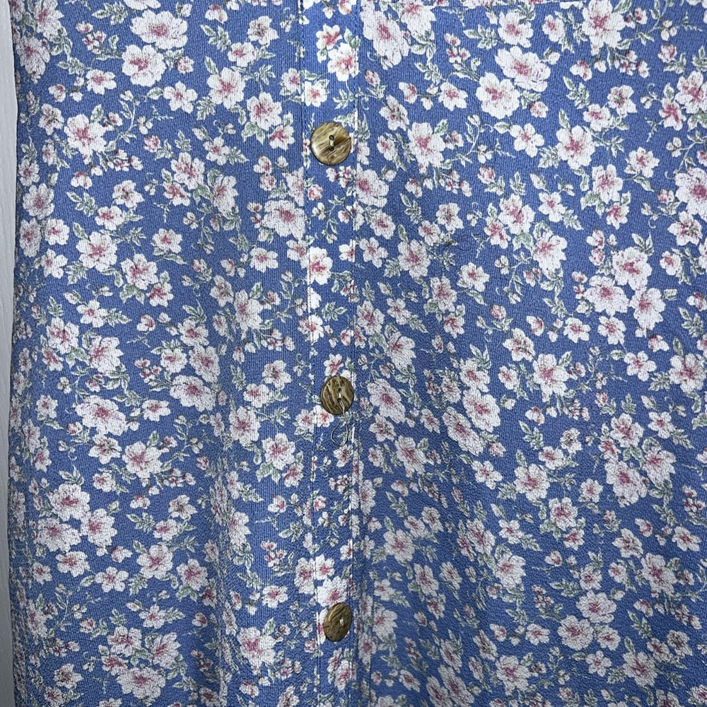 Monteau Los Angeles Button Front Midi Dress in Blue Floral - Picture 9 of 13